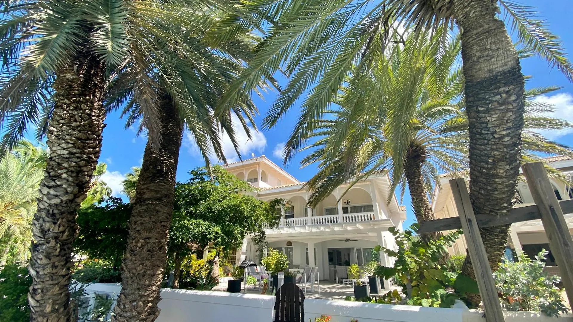 Palms & Pools Apartment At Curacao Ocean Resort Willemstad